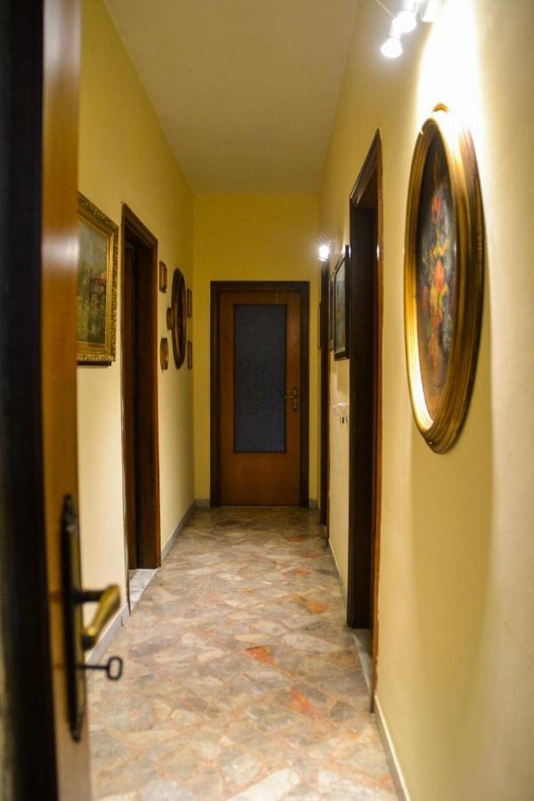 Hotel Le Stanze Di Ginevra - Via Tescione Caserta Exterior foto