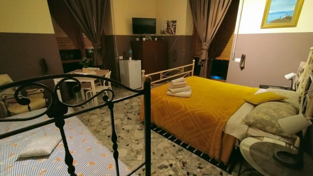 Hotel Le Stanze Di Ginevra - Via Tescione Caserta Exterior foto