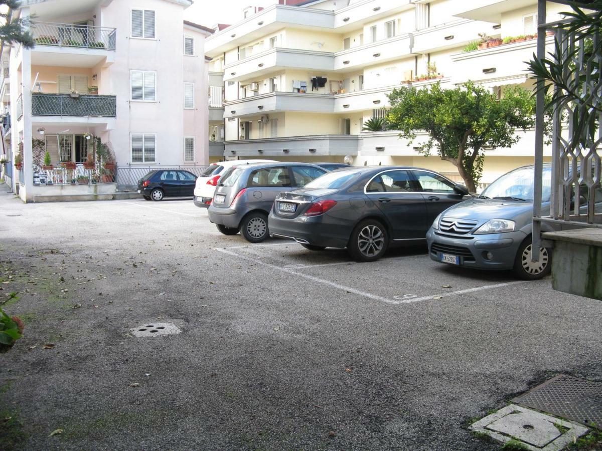 Hotel Le Stanze Di Ginevra - Via Tescione Caserta Exterior foto